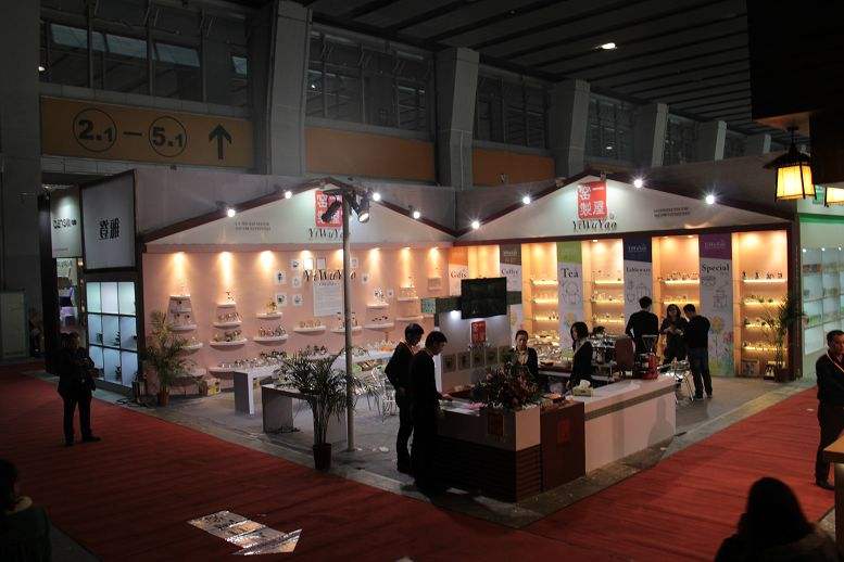 五金零件去批锋喷砂机